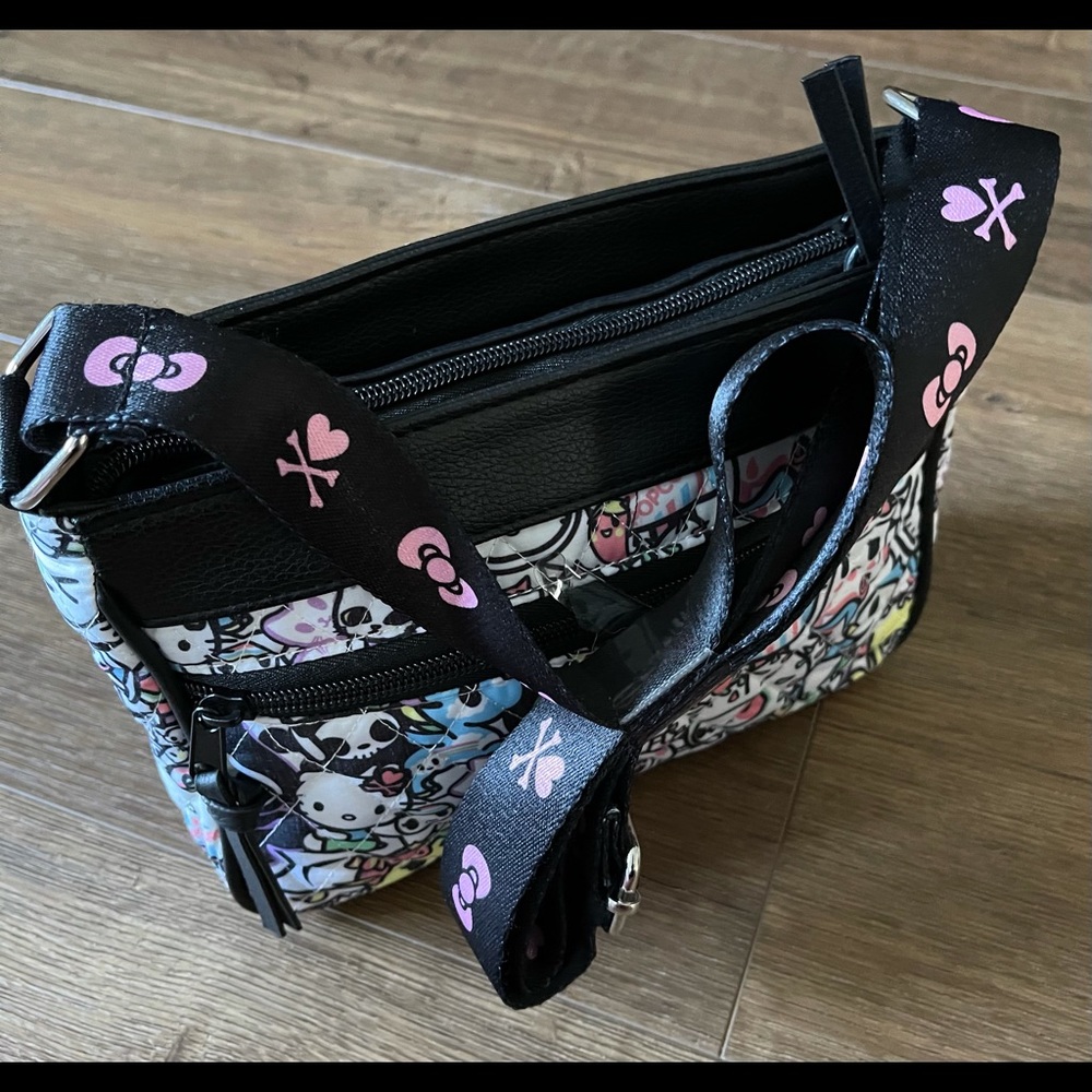 HELLO KITTY & TokiDoki-Imported (NWT) Crossbody Handbag - Picture 12 of 16